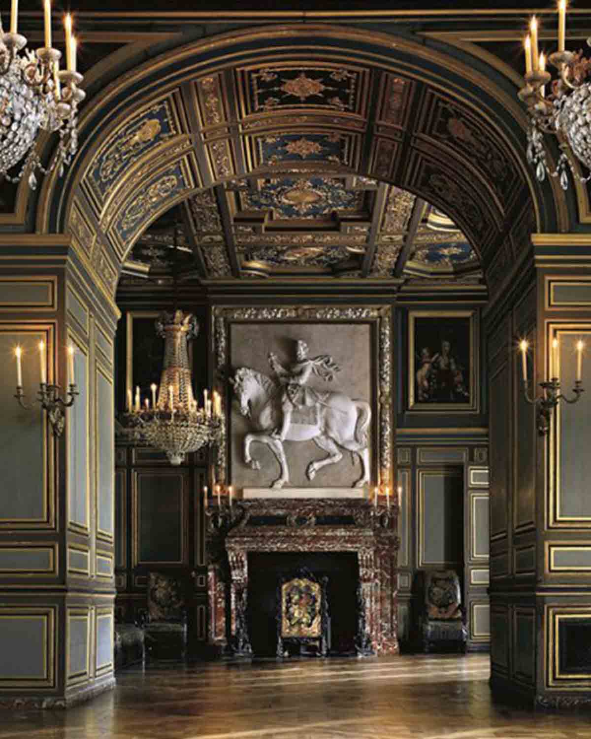 Fontainebleau Salle Saint Louis Statue Henri IV Salle Louis Statue Henri IV Fontainebleau